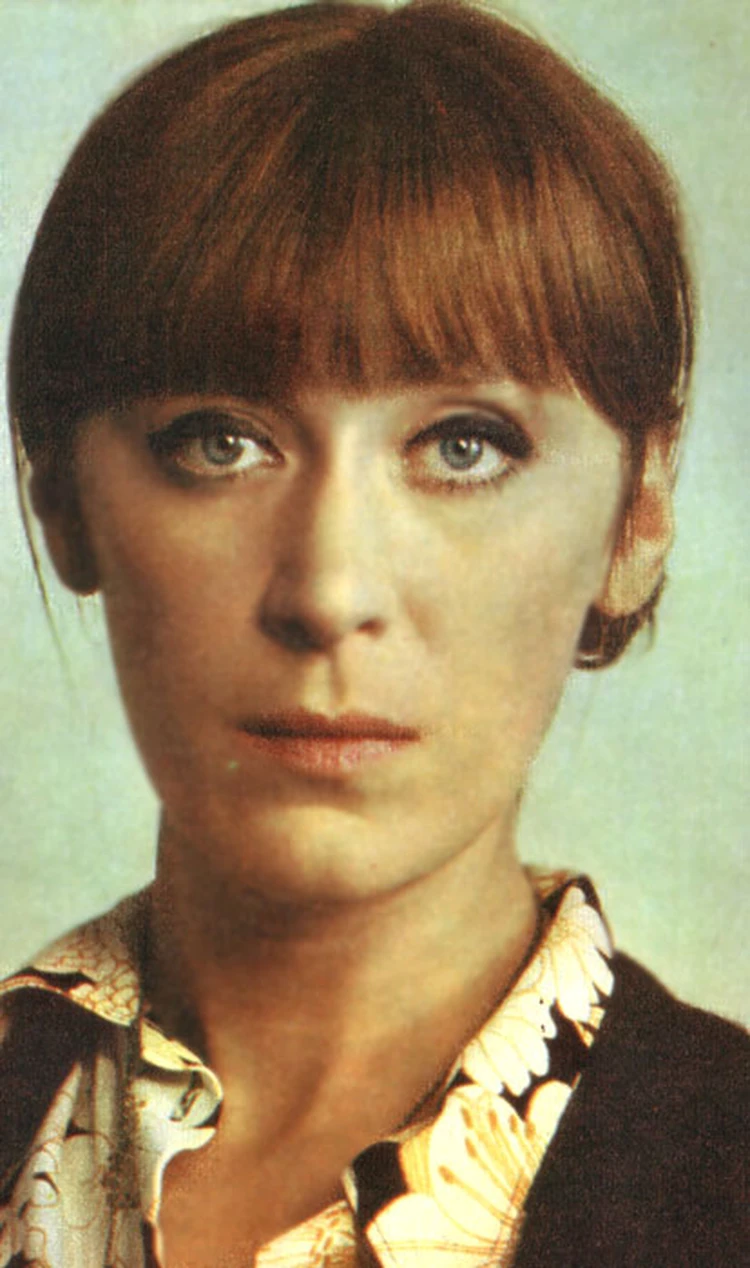 Молли Каваллидің жалаңаш суреттері Дикстегі үлкен есек әйелдердің суреттері