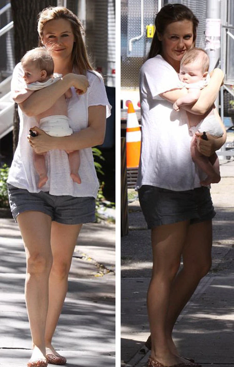 Толық қара әйелдердің порно видеоларын қараңыз