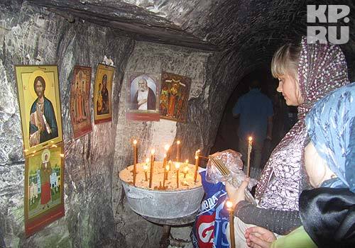 Меловые пещеры тянутся на десятки километров. Но вам покажут только малую их часть.