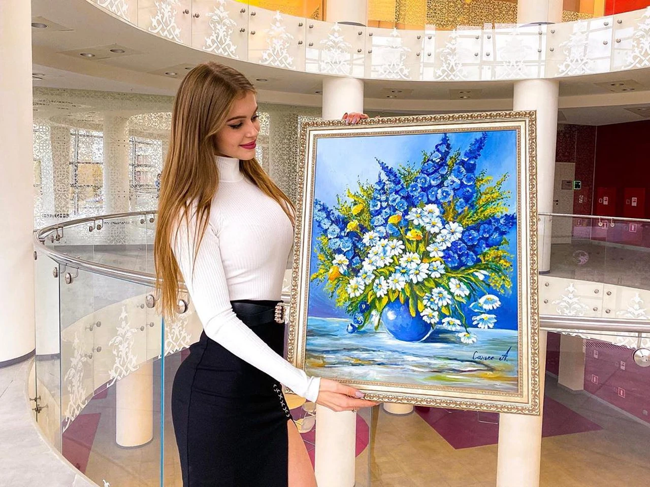 Мисс Мира 2019»: Самая красивая девушка России взяла в Лондон пять  чемоданов с одеждой - KP.RU
