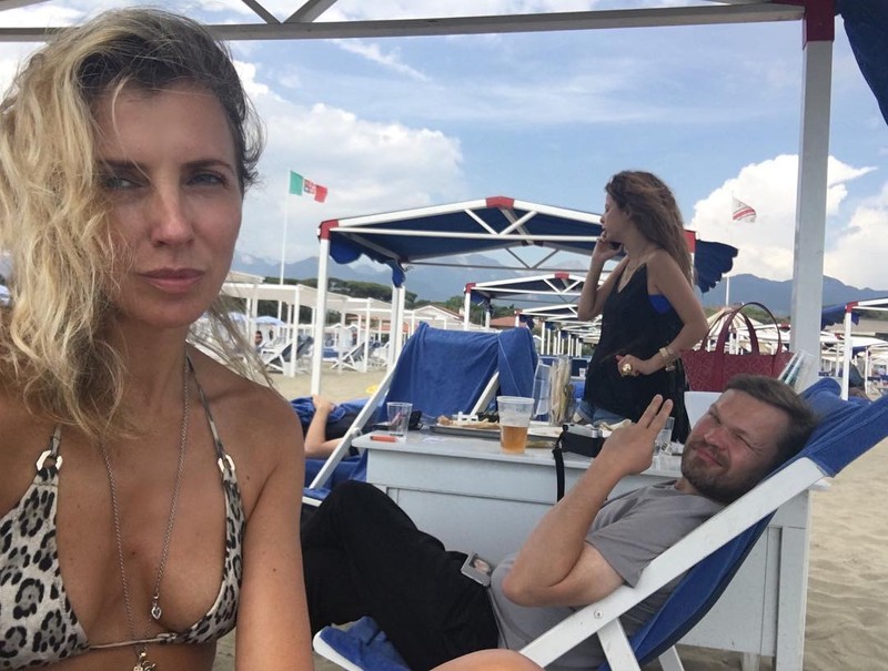 Паулина отдыхает»: Светлана Бондарчук поделилась в Инстаграме снимком в нижнембелье - KP.RU